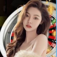 看来恢复不错！哈利伯顿与女友杰德&😍克拉克和坎宁安夜店狂欢